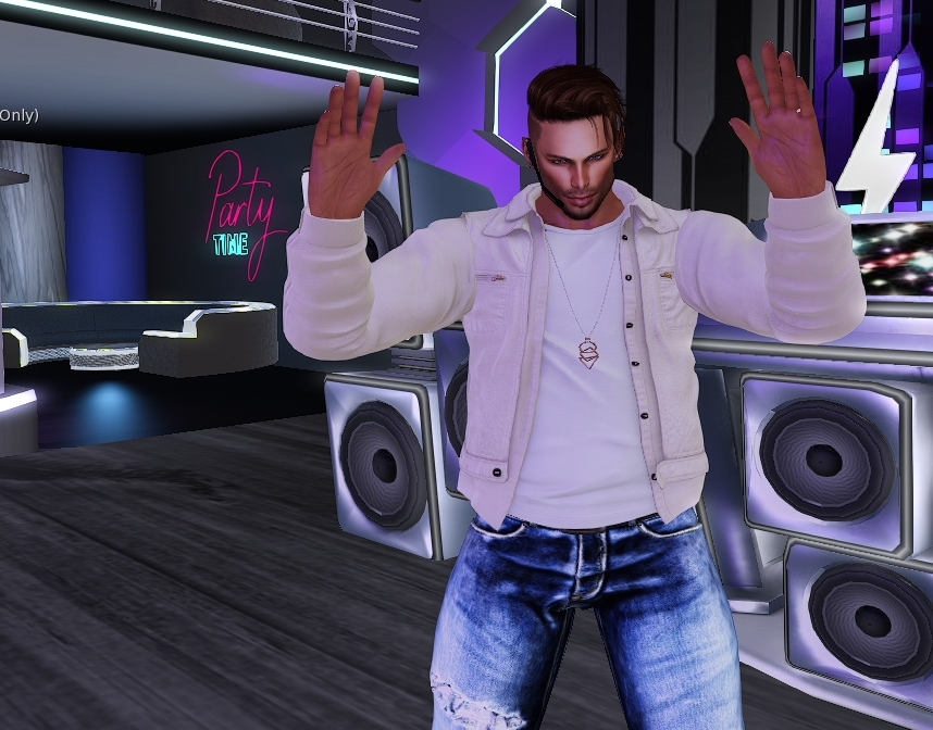 Cyber Bar Live singer Ricky Haystack