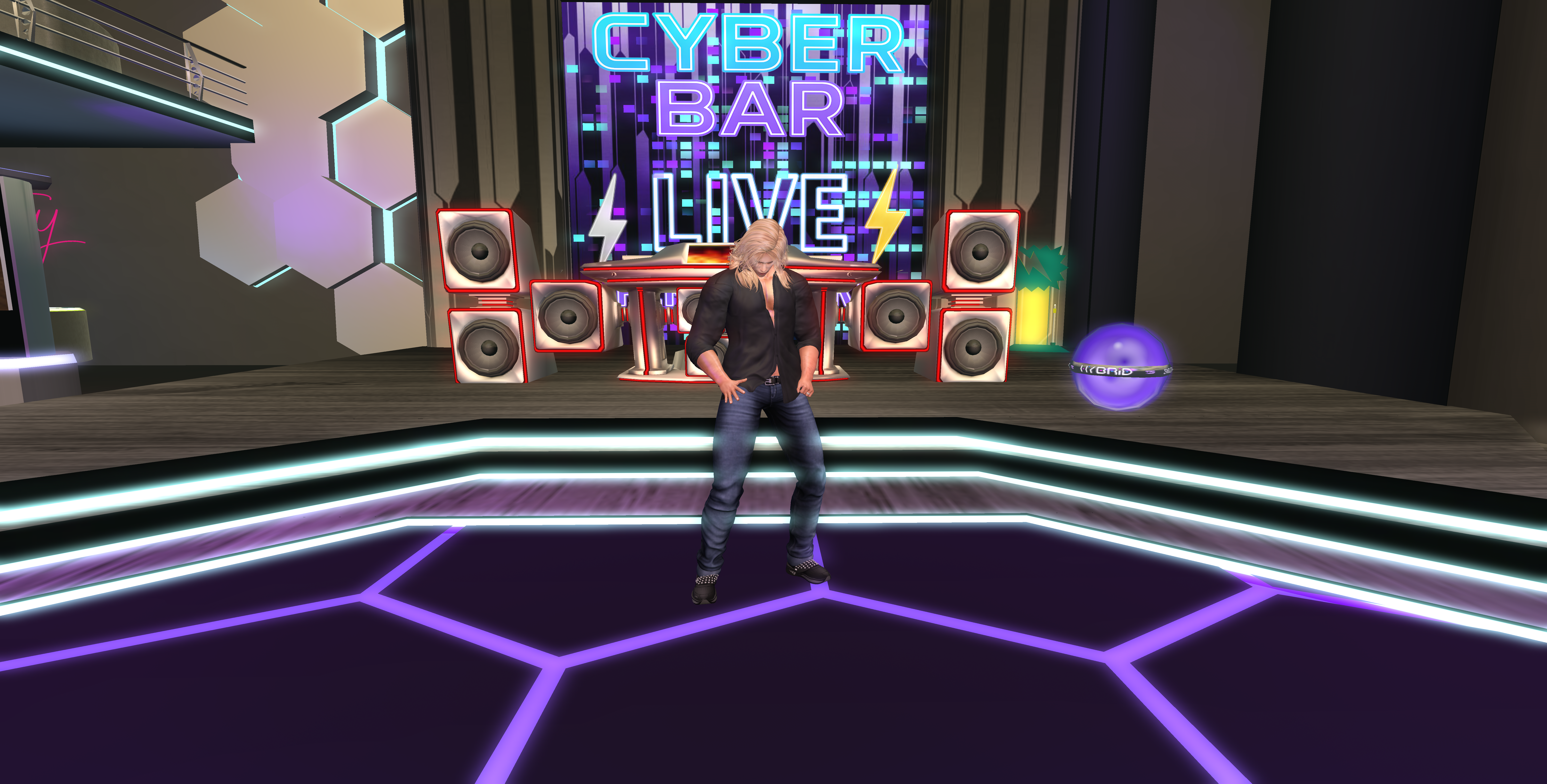 DJ Y4N HERE AT THE CYBAR BAR